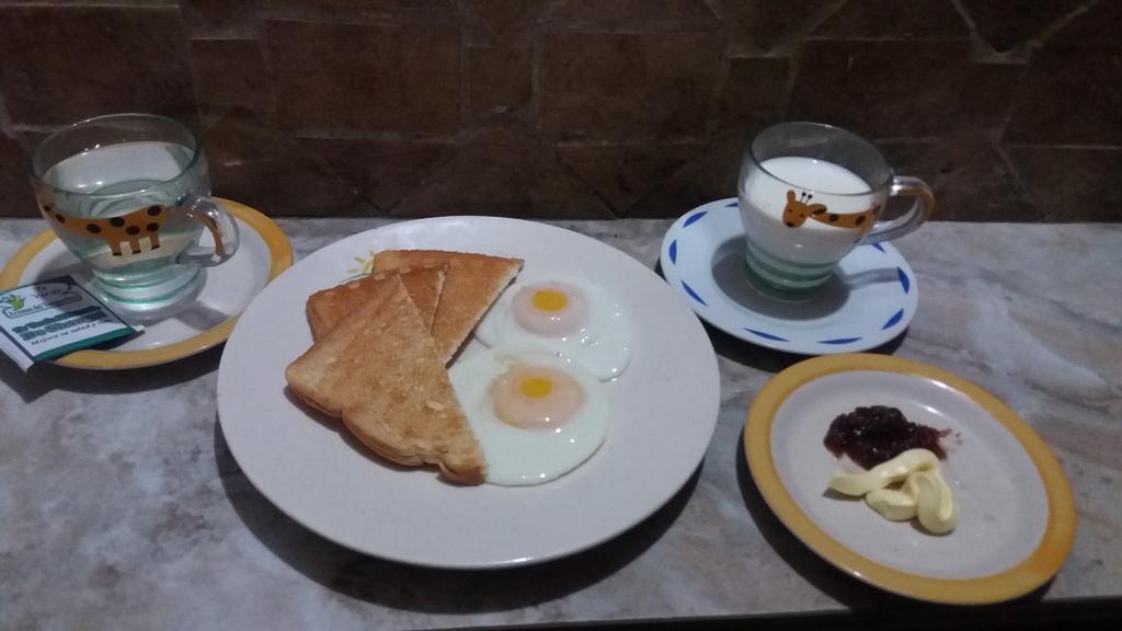 Hospedaje Dannita B&B Jipijapa Kültér fotó